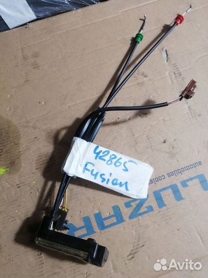 Замок крышки багажника Ford Fusion