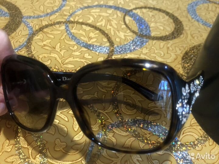 Солнцезащитные Christian Dior