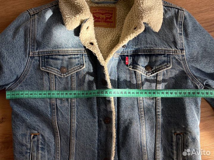 Джинсовая куртка женская levis