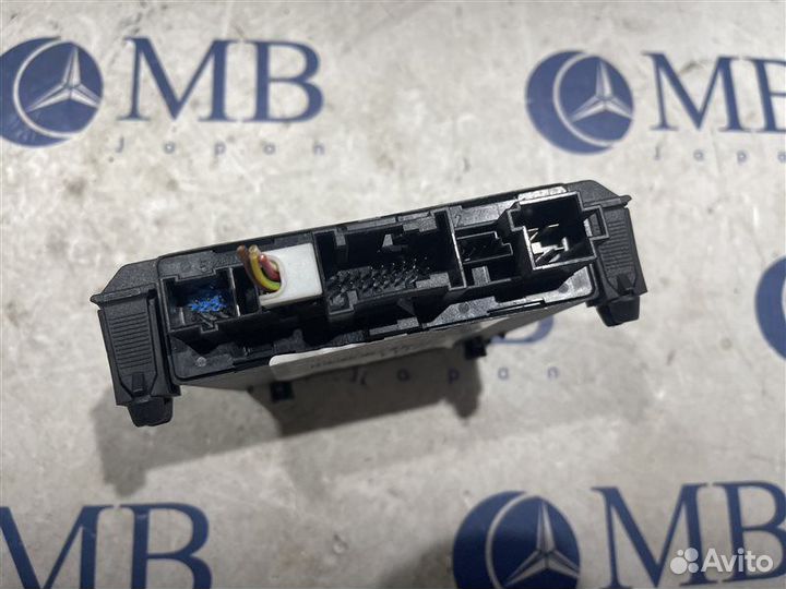 Блок управления двери передний левый Mercedes-Benz