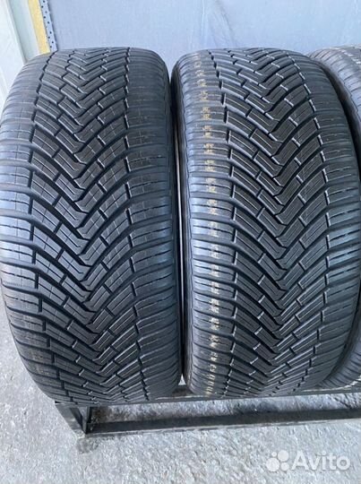 Continental AllSeasonContact 225/45 R17