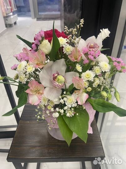 Цветы букеты с доставкой розы, пионы