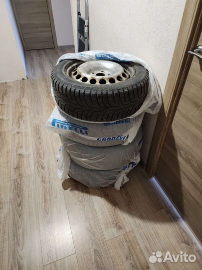 Arctic Trucks AT405 205/55 R16 91T