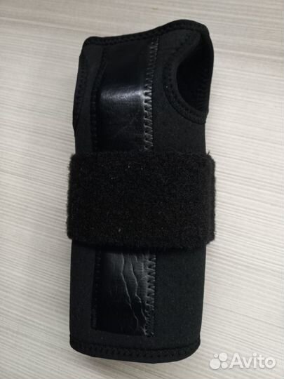 Ортез на лучезапястный сустав