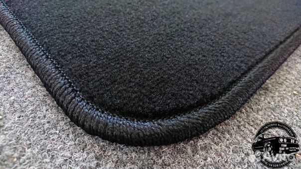 Автоковрики на прорезиненой основе BMW e34, чёрные