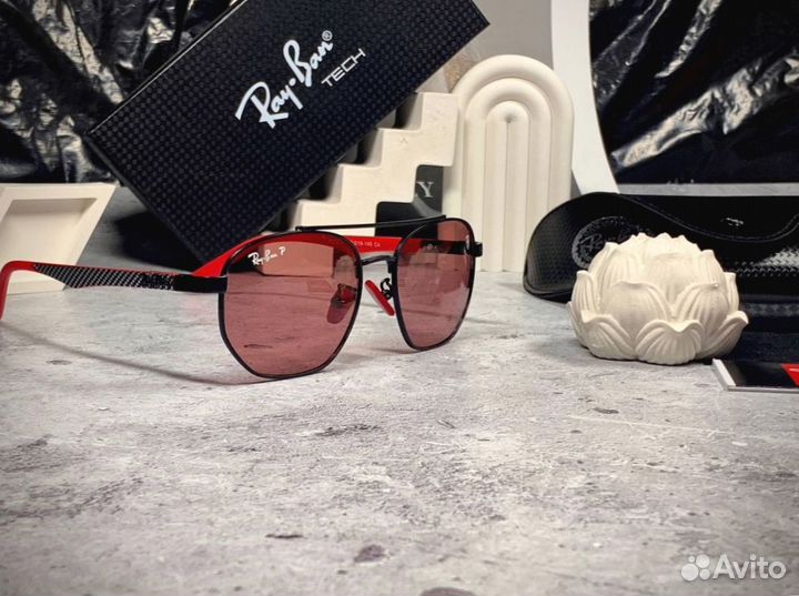 Очки Ray Ban Ferrari красные