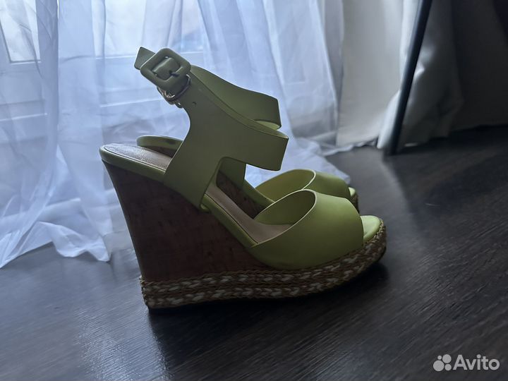 Босоножки женские 38 размер