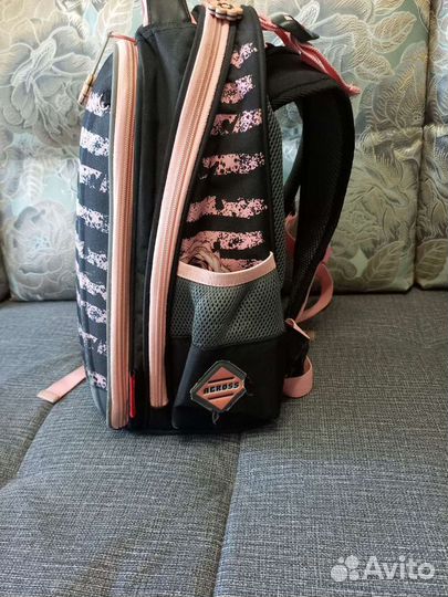 Школьный рюкзак