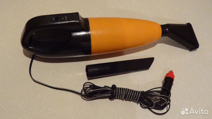 Автомобильный пылесос