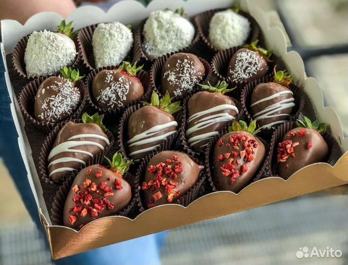 Клубника-голубика-малина в бельгийском шоколаде