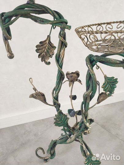 Подставка для цветов