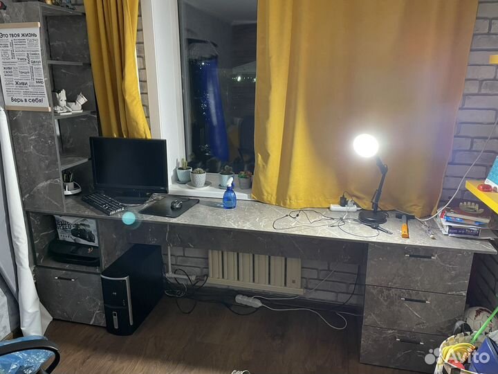 Стол компьютерный, письменный