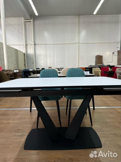 Обеденный стол Ле-Ман стекло