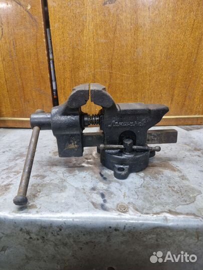Тиски слесарные СССР в масле