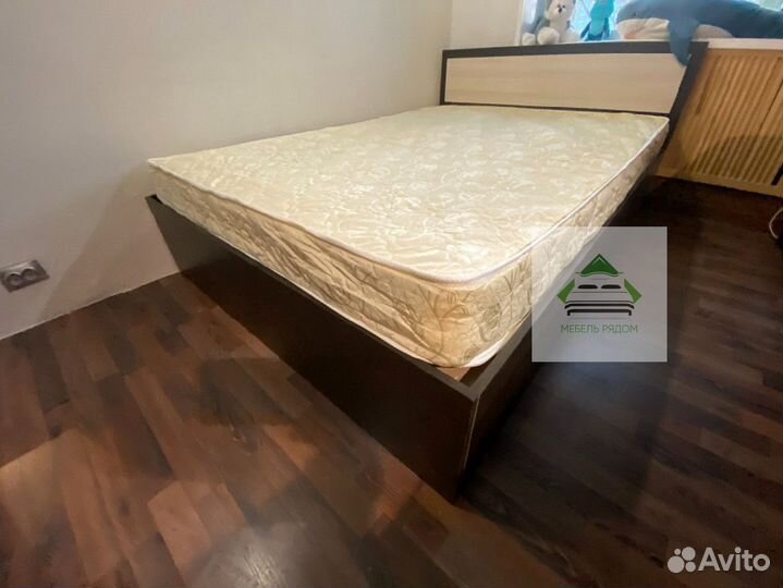 Кровать двуспальная
