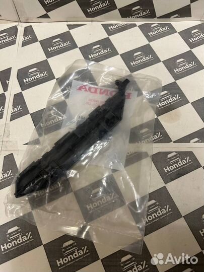 Кронштейн правый перед. бампера Honda Civic 9 4D