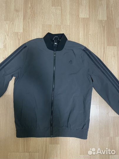 Ветровка женская Adidas S
