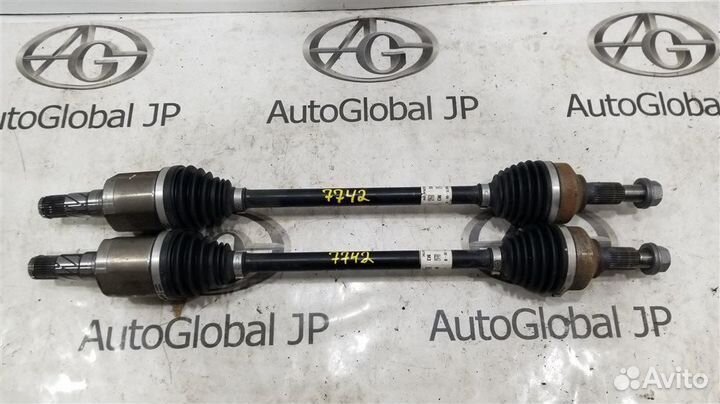 Полуось задняя (разное) Tesla Model 3