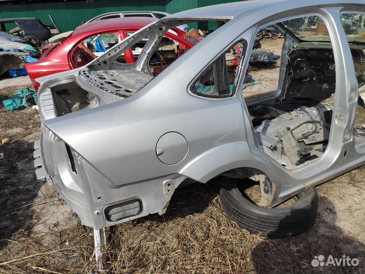 Крыло заднее правое Форд Фокус 2