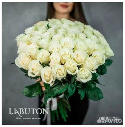 Букет из 25 белых роз Красноярск