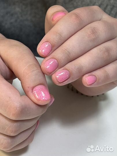Маникюр с покрытием гель-лаком