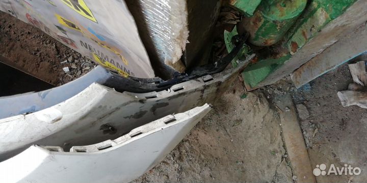 Бампер передний Фольксваген Гольф 6