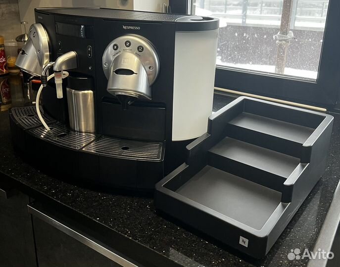 Кофемашина nespresso