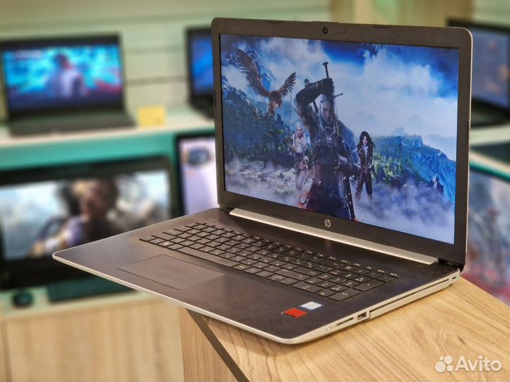 Ноутбук HP / Экран:17.3