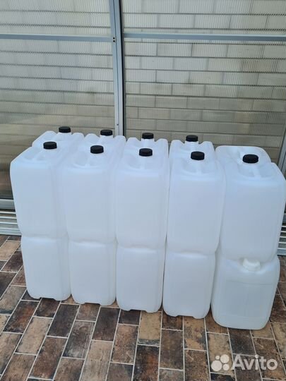 Канистра пластиковая 20 литров