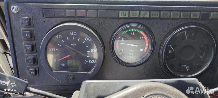 МАЗ 6422 с полуприцепом, 2012