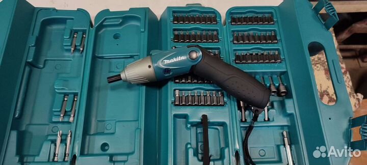 Аккумуляторная отвертка makita 6723DW