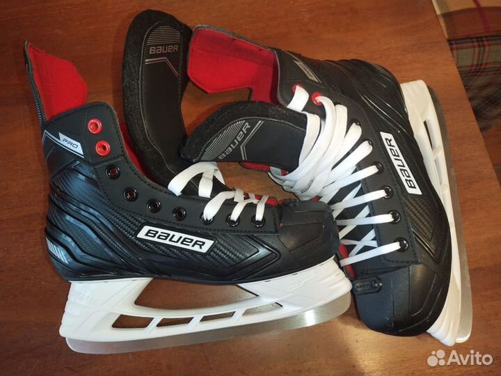 Хоккейные коньки bauer lightspeed PRO II