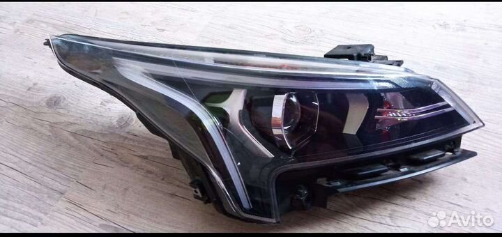 Фара правая Kia Rio 4 FB (2020-н.в