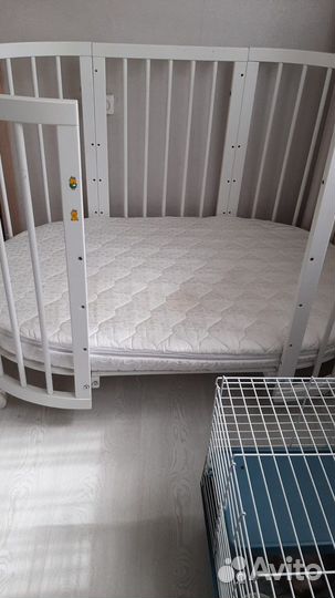 Детская кроватка