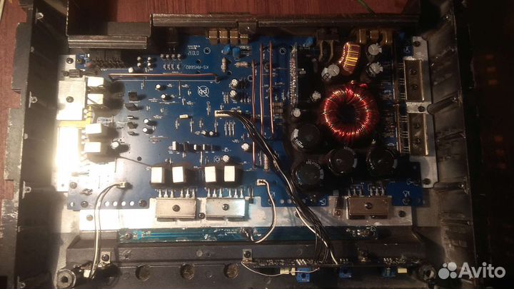 Автомобильный усилитель