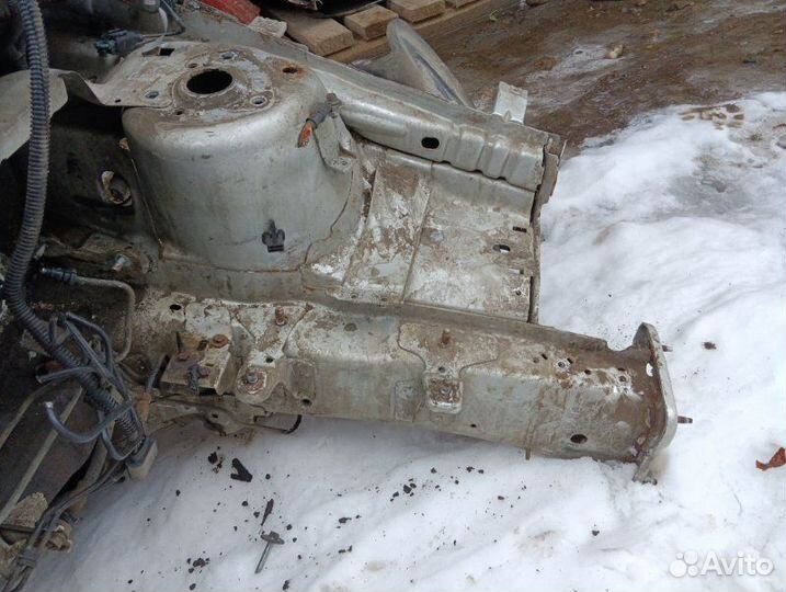 Передняя часть Ford Focus 2 2.0 2006