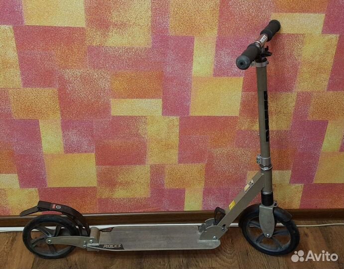 Самокат Roces 230