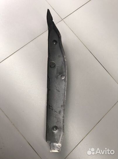 Пыльник крыла передний правый Mercedes E-Class 213