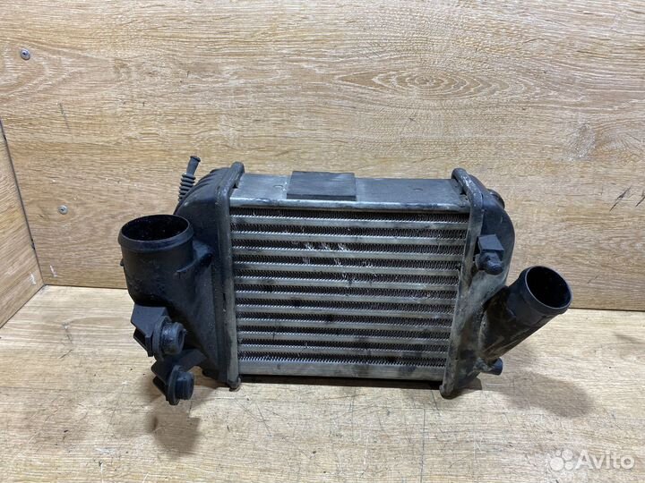Интеркулер Audi A4 B6 128256