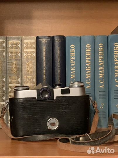 Плёночный фотоаппарат зенит Е