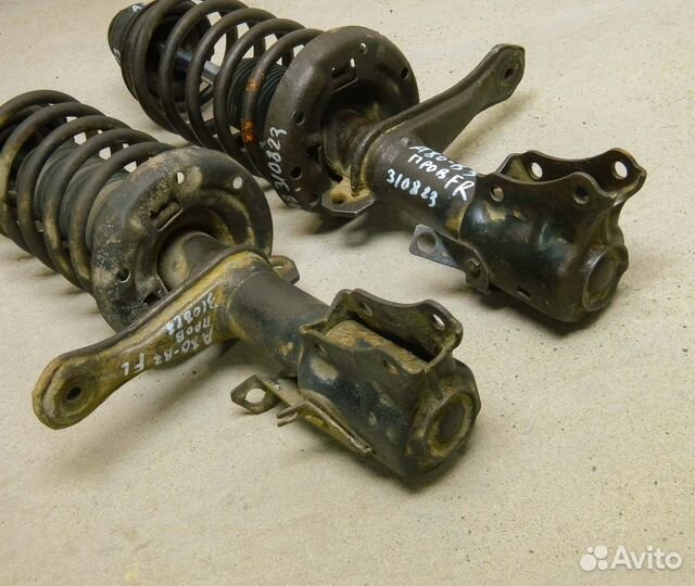 Стойка передняя в сборе Audi 80 B3