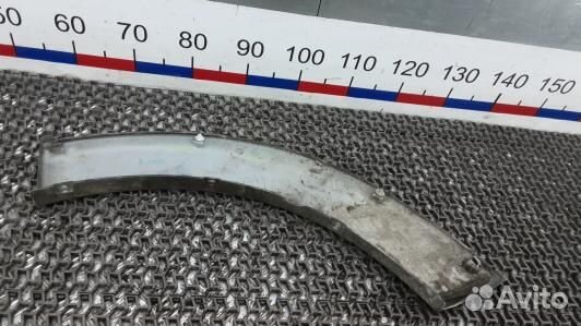 Молдинг крыла заднего правого mitsubishi pajero 4