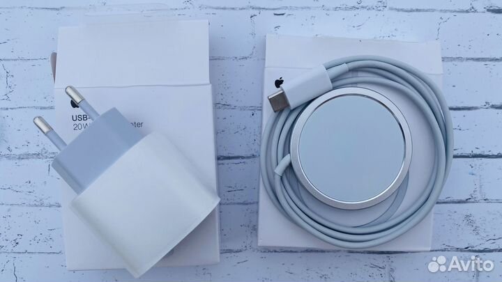 Беспроводная зарядка для iPhone Magsafe + Блок 20w