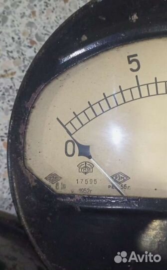 Винтажные амперметр и вольтметр