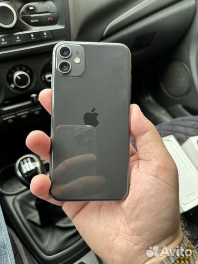 iPhone 11, 64 ГБ
