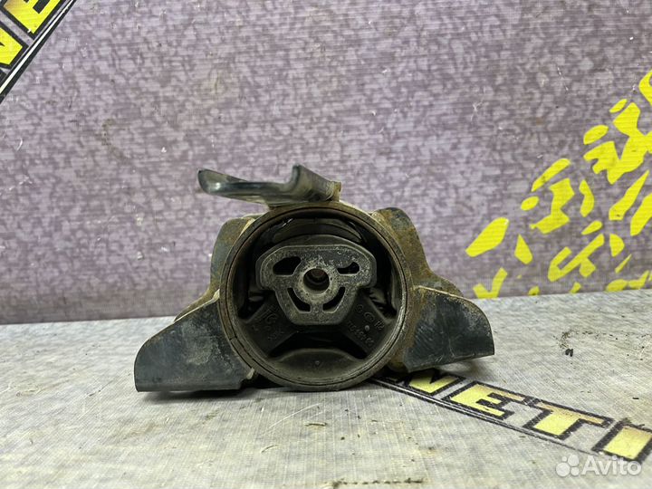 Опора Подушка кпп левая Шевроле Спарк Spark m200