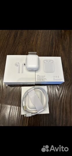 Беспроводные наушники apple airpods