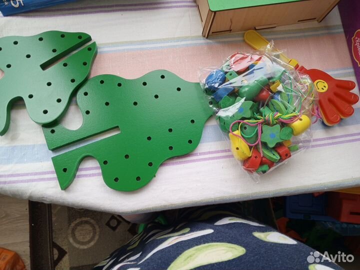 Развивающие игрушки дерево