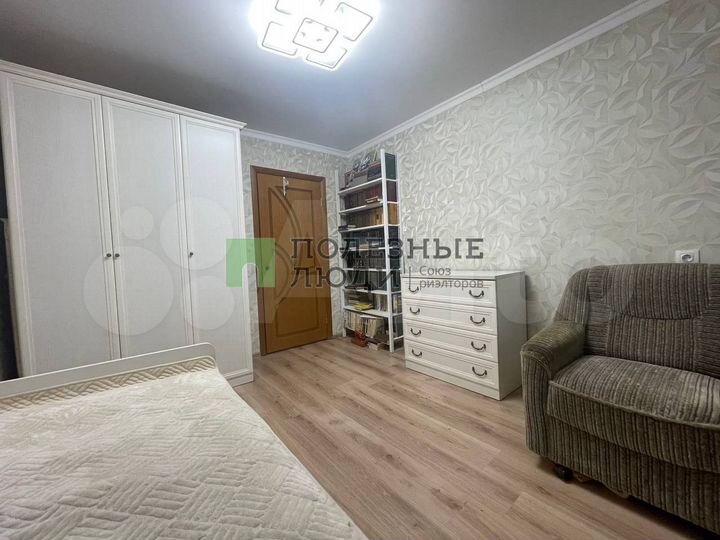 2-к. квартира, 49 м², 3/9 эт.