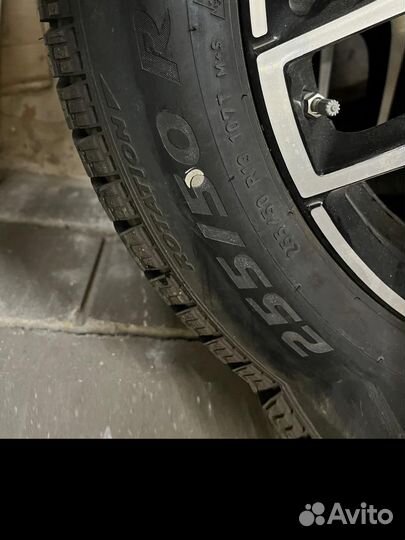 Pirelli Ice Zero SUV 235/55 R19 и 255/50 R19 105H